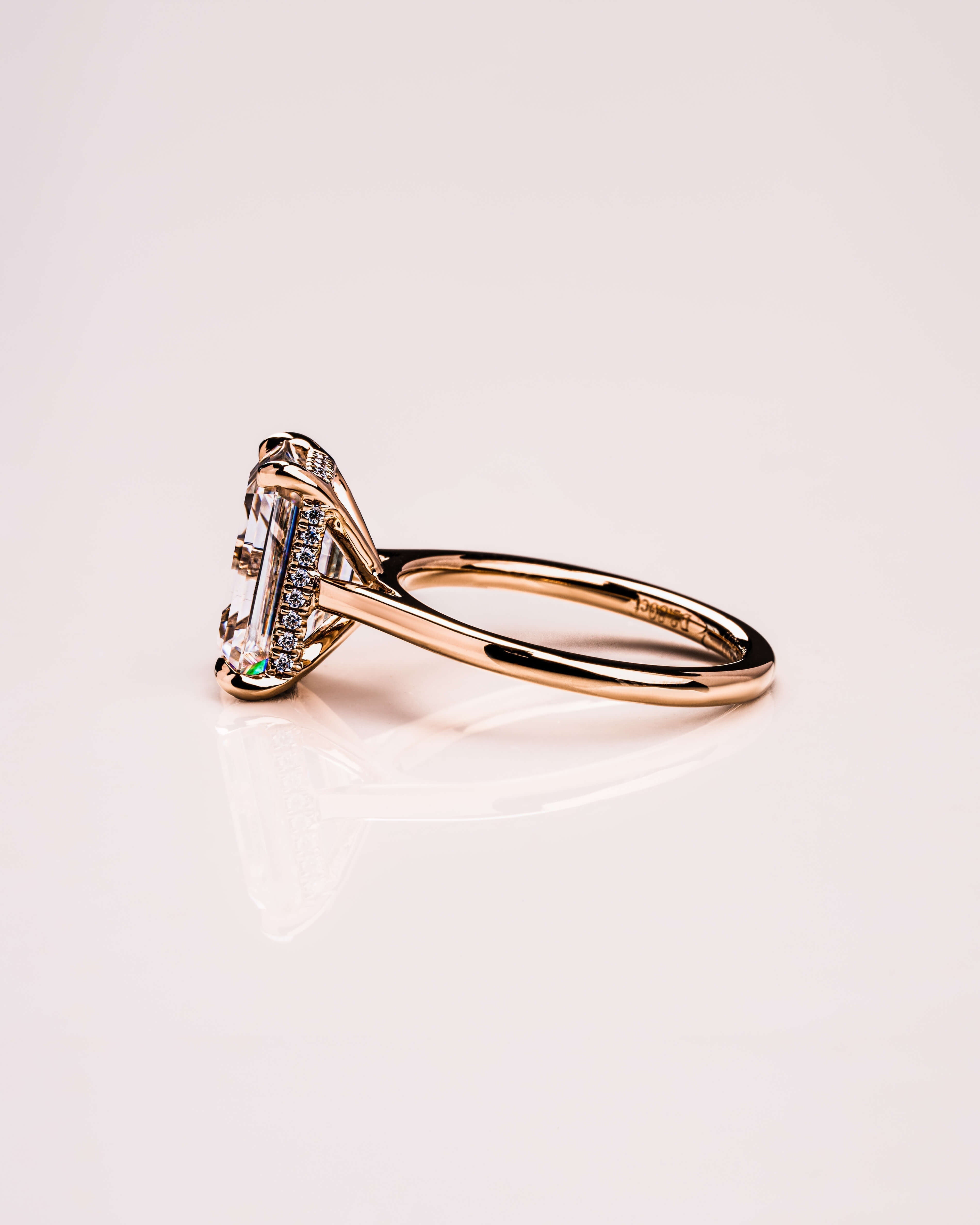 Caroline Emerald Ring in Gold