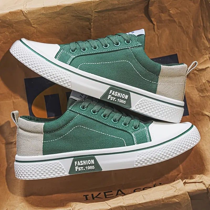 Eryx Classic Canvas Sneaker