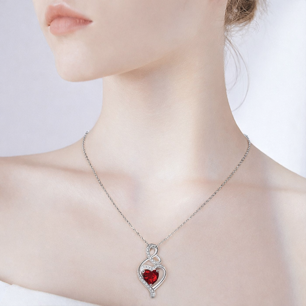 Alice – White Pendant Necklace