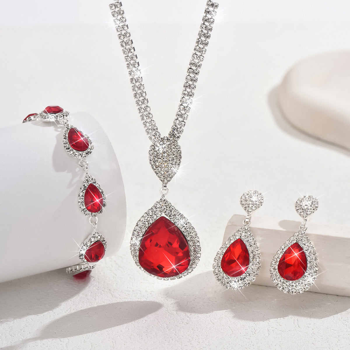 Edith – Ruby Jewellery Set