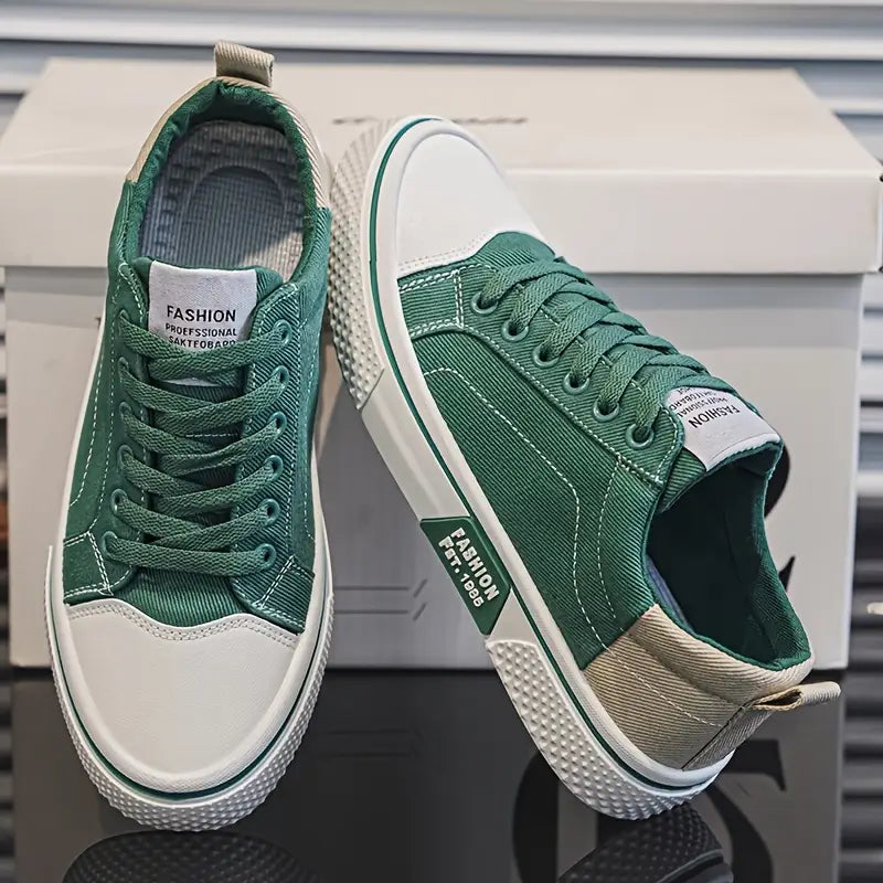 Eryx Classic Canvas Sneaker