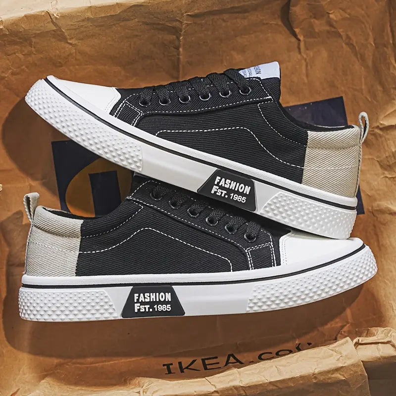 Eryx Classic Canvas Sneaker