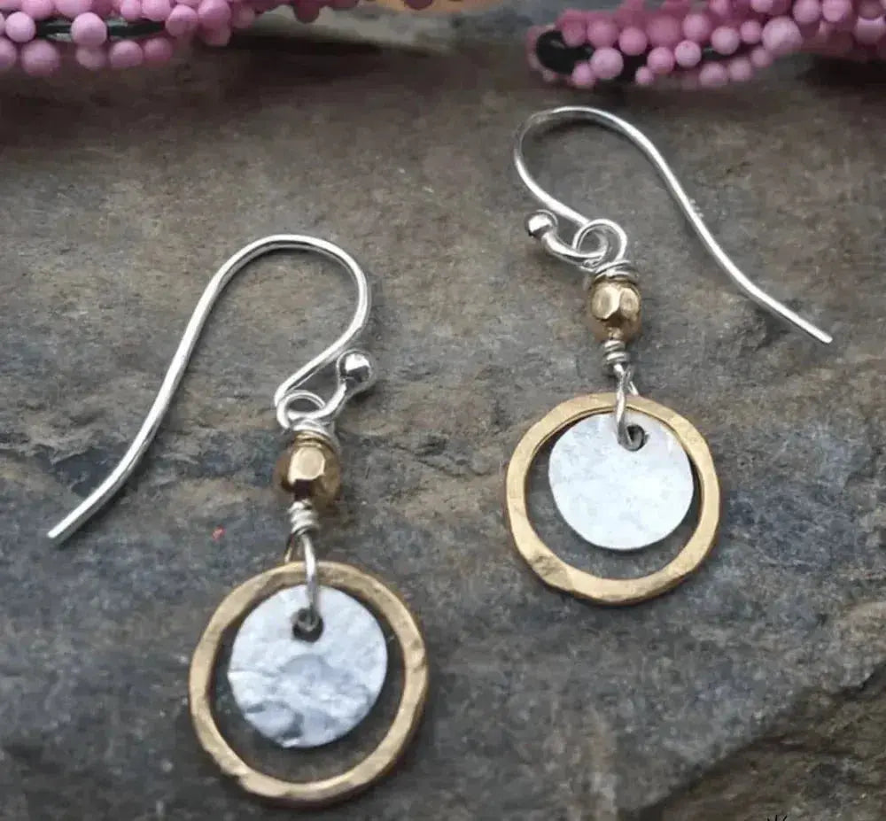 Lydia – Vintage Earrings