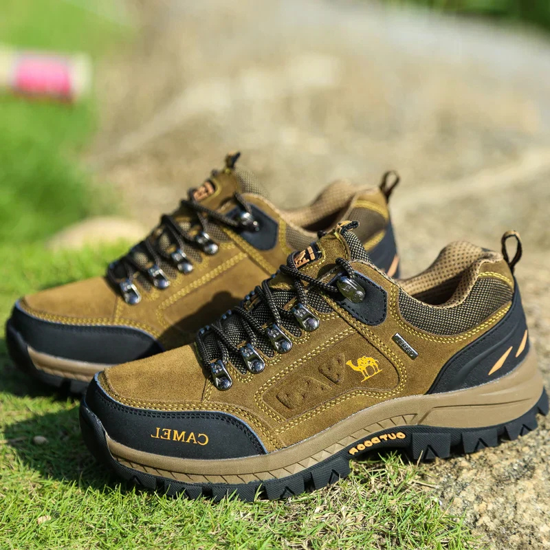 Savrani – Durable Hiking Shoes