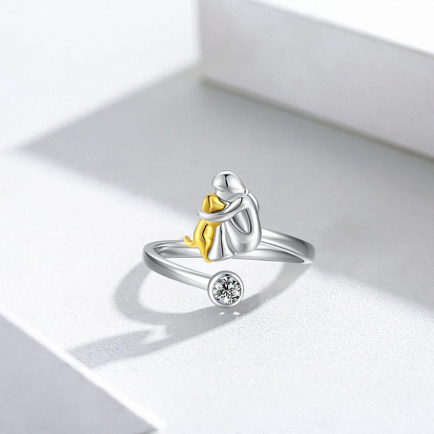 Silver Dog Ring wit Zirconia – Adjustable