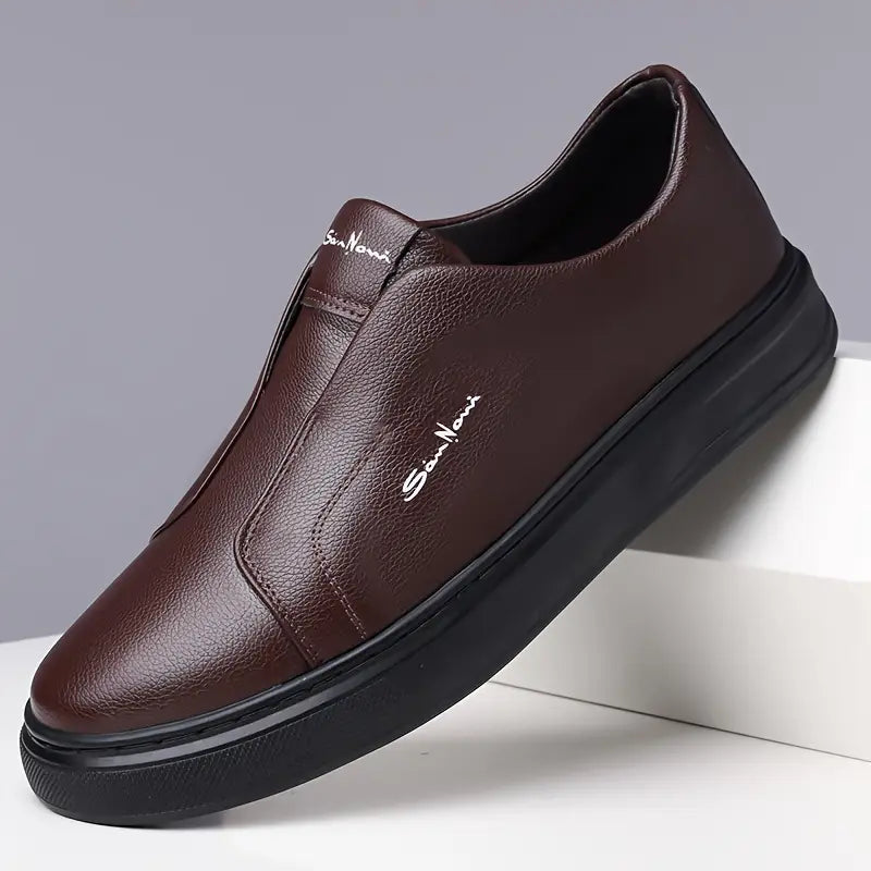 Dacen The Sleek Comfort Sneaker