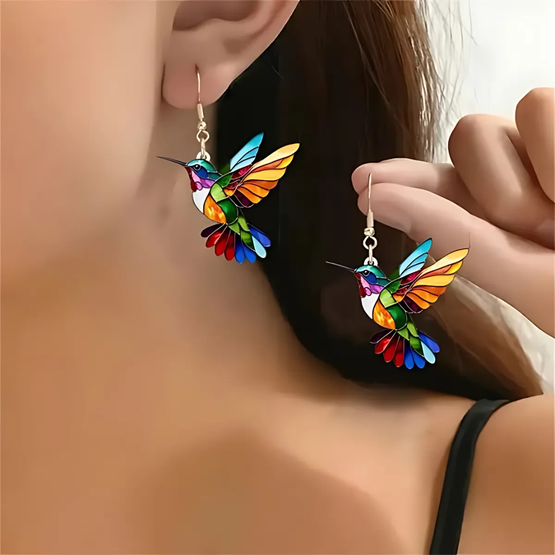Beautiful Hummingbird Necklace with Bonus Earrings