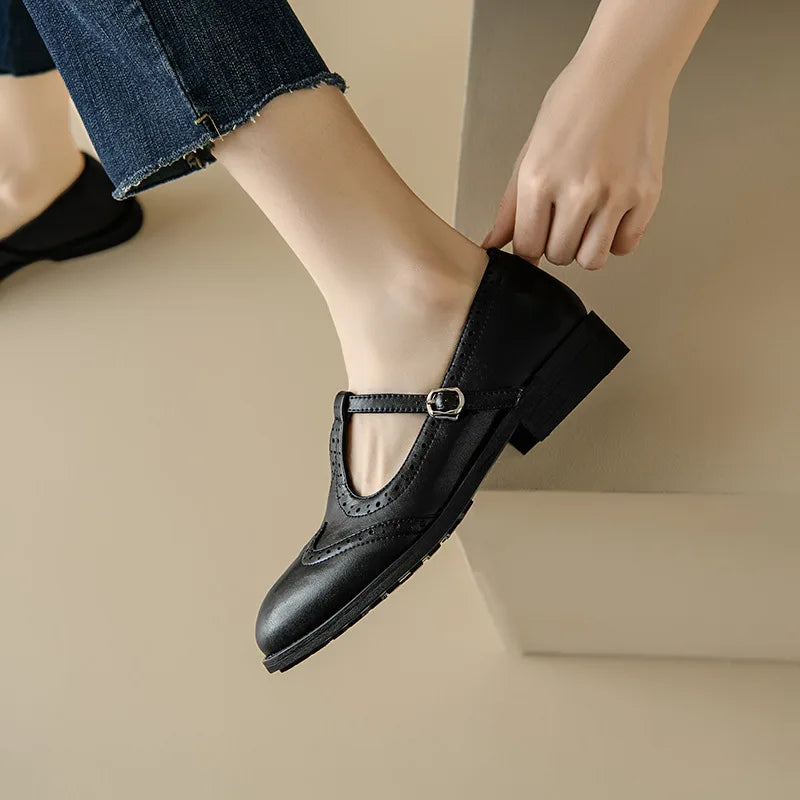 Mady | Elegant T-Strap Shoes