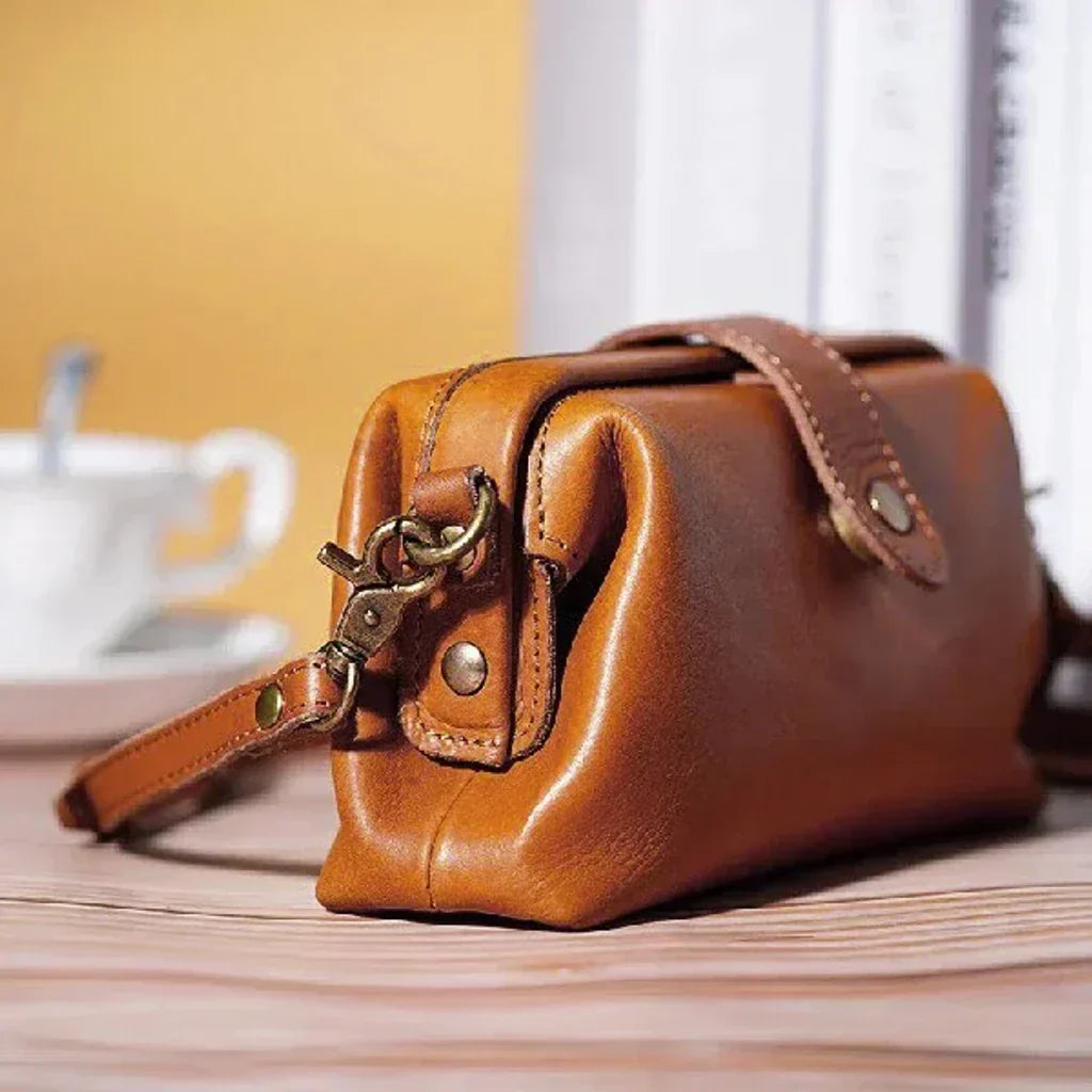 Alyssa Timeless Charm | Unique Handbag