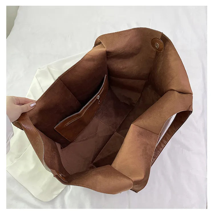 Laura’s Timeless Allure