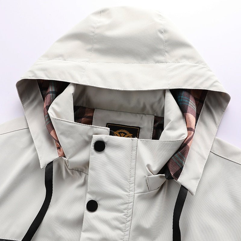 Logan - Comfortable Windproof Waterproof Jacket with Multi Pockets