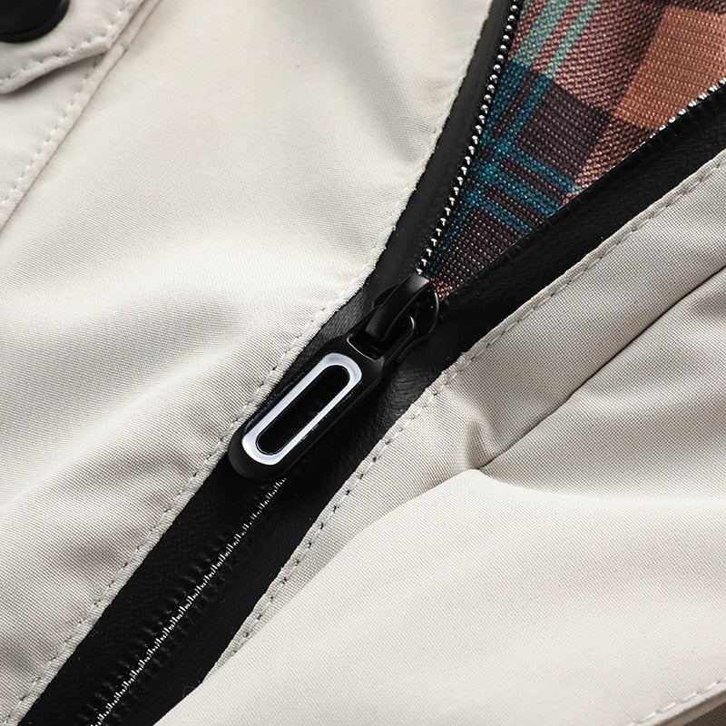 Logan - Comfortable Windproof Waterproof Jacket with Multi Pockets