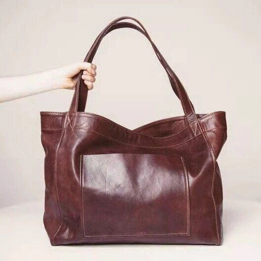 Aurora’s Charm | Vintage Shoulder Bag