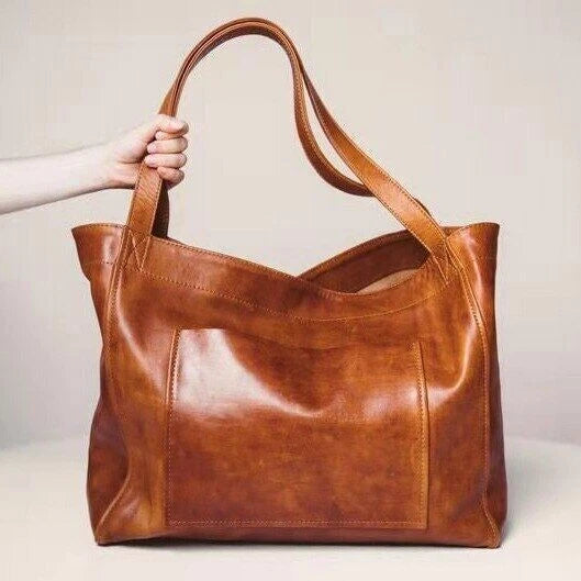 Aurora’s Charm | Vintage Shoulder Bag