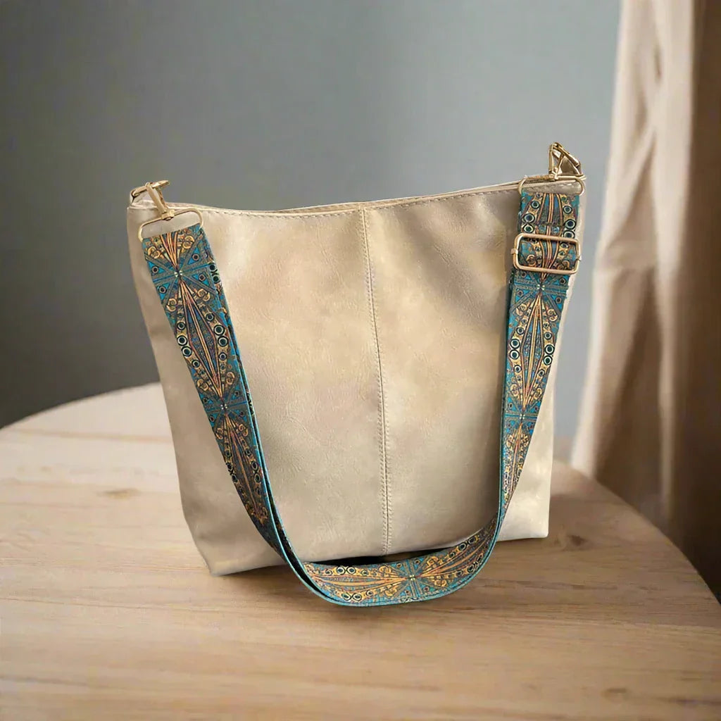 Chelsey’s Vintage Charm | Leather Shoulder Bag